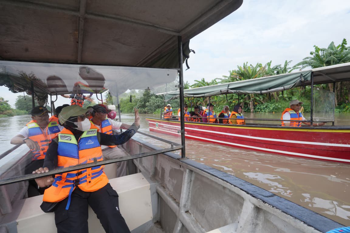 Susur Sungai Ngotok, Alternatif Wisata di TBM Mojokerto - Jatimnet ...