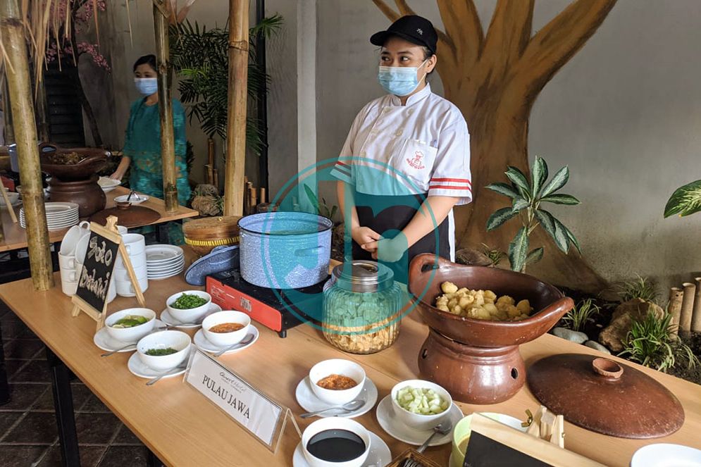 KULINER MASAKAN JAWA: Dalam ‘Nusantara Food Questival’ Quest Hotel Darmo Surabaya juga menyajikan menu yang menjadikan masakan khas kuliner dari Pulau Jawa, Selasa 26 Januari 2021. Fotografer: Restu