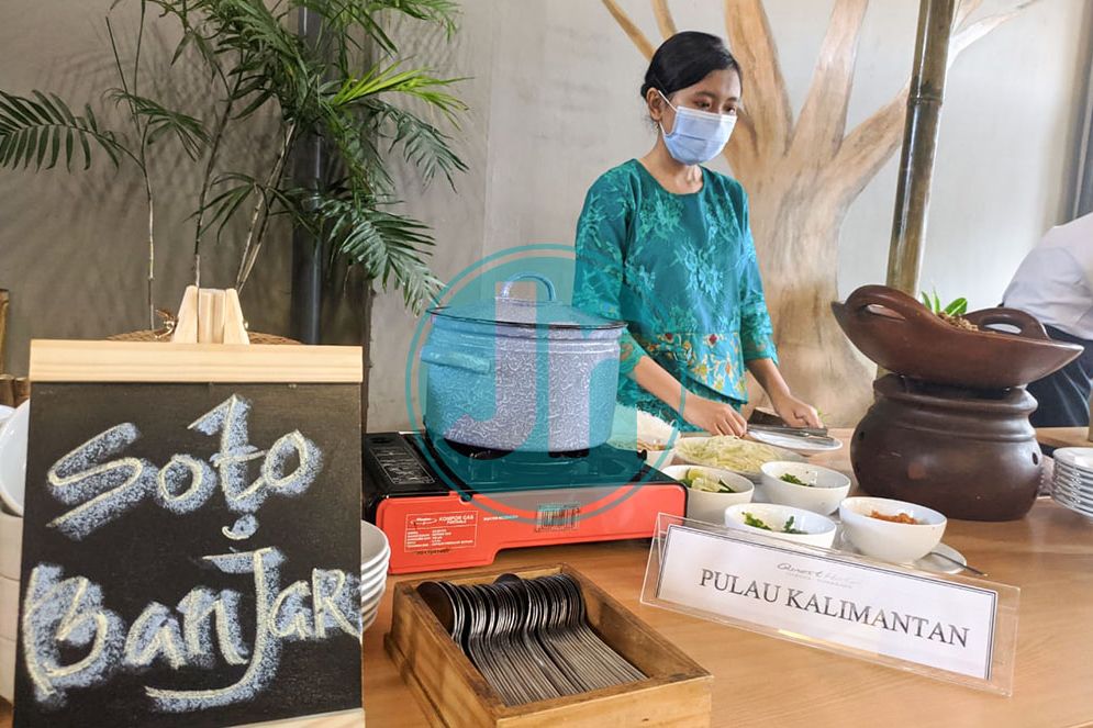 KULINER MASAKAN KALIMANTAN: Di ‘Nusantara Food Questival’ Quest Hotel Darmo Surabaya juga menyajikan menu yang menjadikan masakan khas kuliner dari Kalimantan, Selasa 26 Januari 2021. Fotografer: Restu