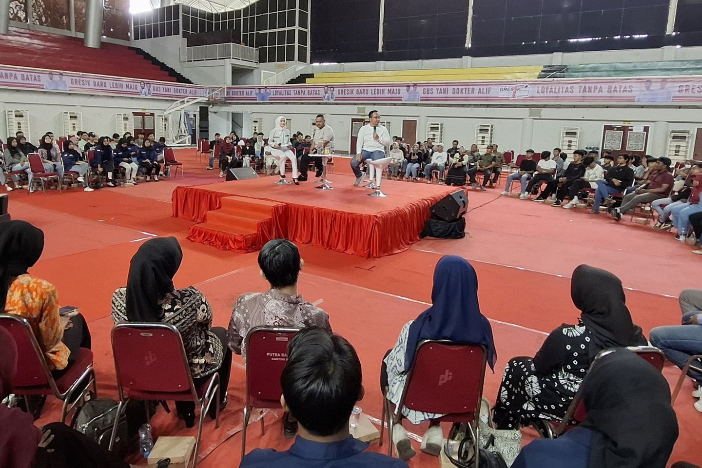 Dialog dengan Pemuda, Gus Yani-Alif Janji Tuntaskan Program Nawakarsa 