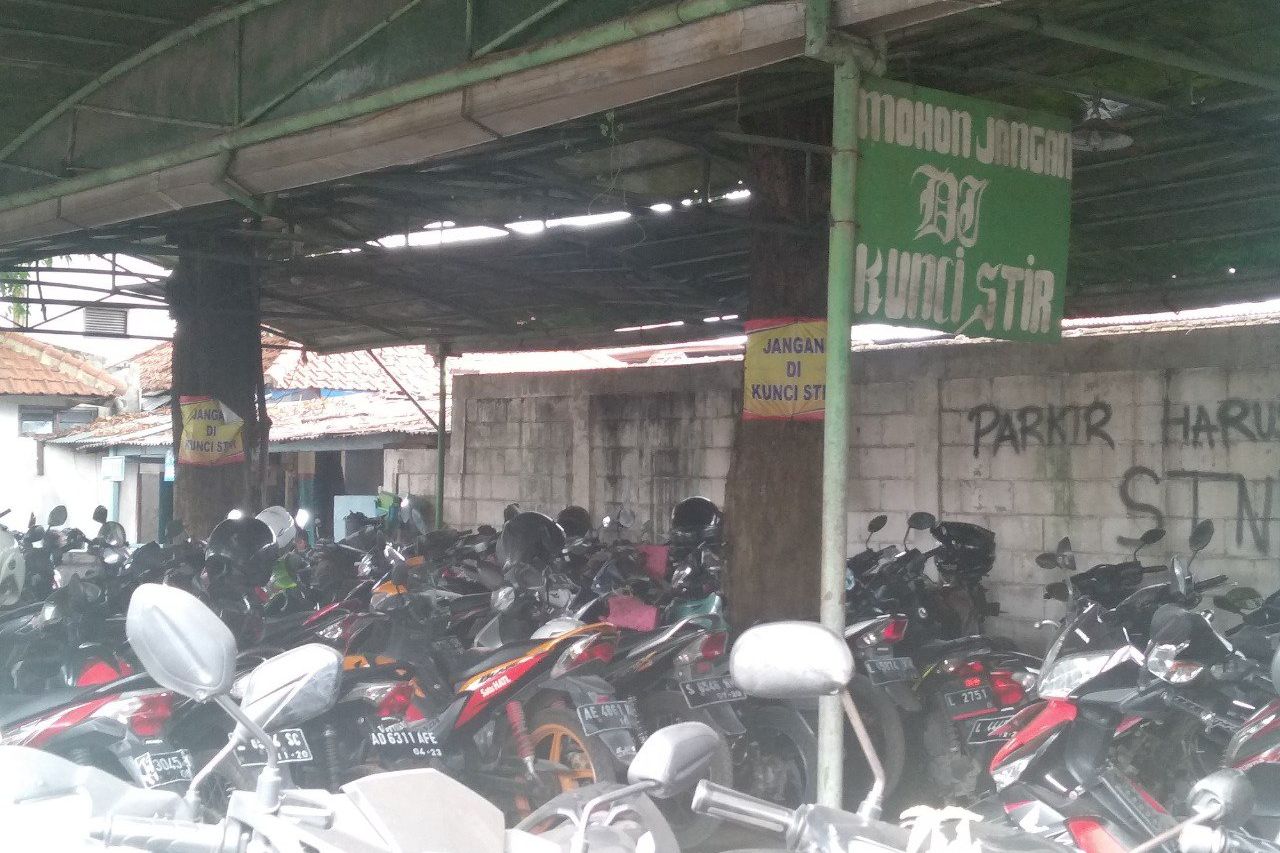 Pemudik Ramai, Usaha Parkir di Terminal Bungurasih Sepi Pelanggan