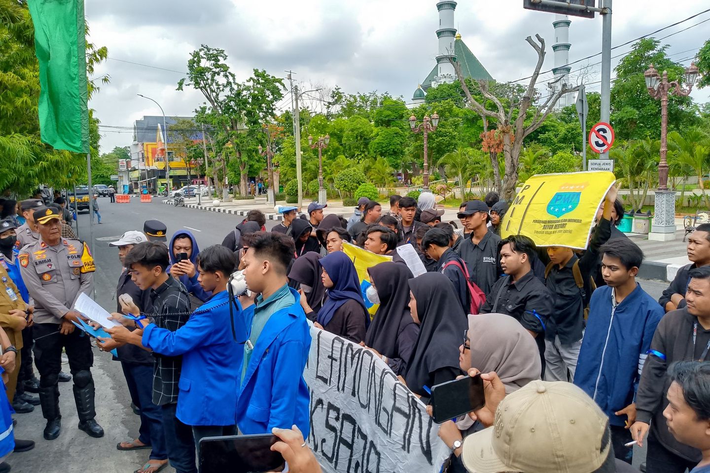 Dugaan Pungli di Sekolah Negeri di Lamongan, PMII dan LSM Kirim Surat ke Prabowo