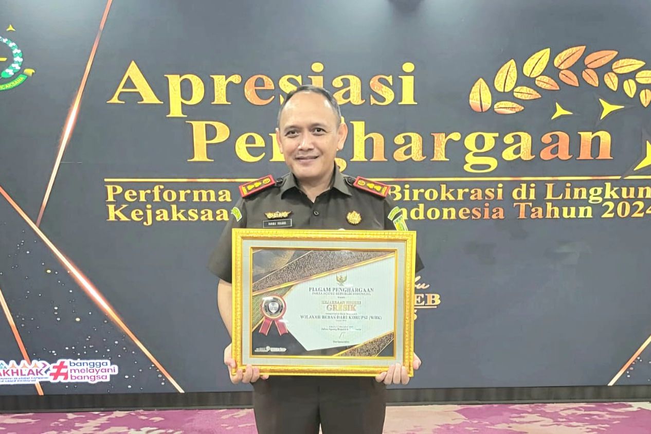 Kejaksaan Negeri Gresik Raih Penghargaan Wilayah Bebas dari Korupsi 