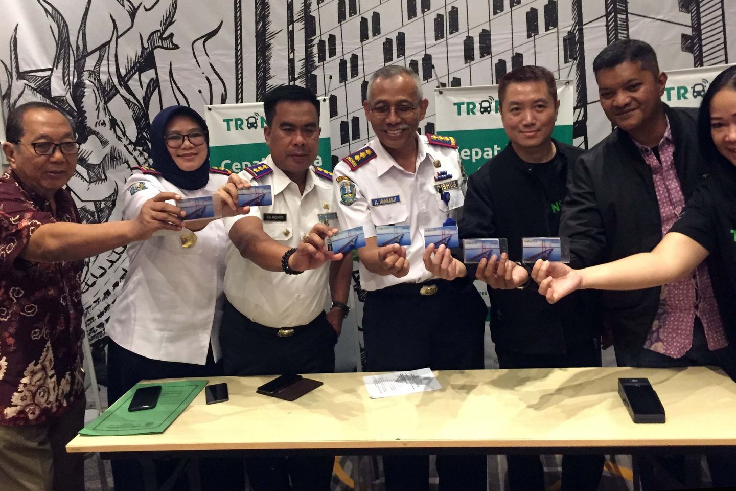 Penumpang Bus Patas Surabaya-Malang Bisa Bayar Pakai Uang Elektronik