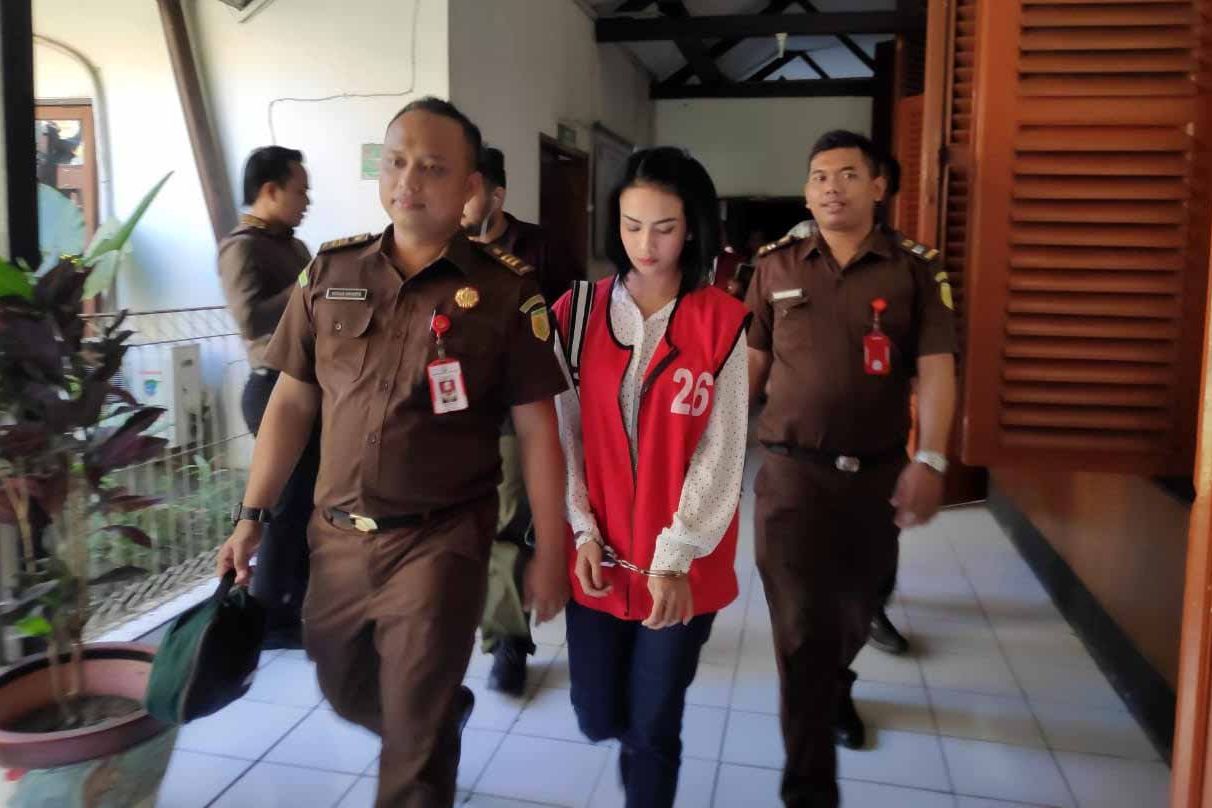 Ada yang Beda dalam Sidang Vanessa Angel Pasca Lebaran