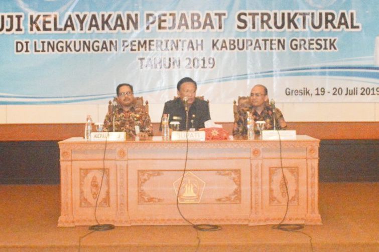 Bupati Gresik Menguji Pejabat Struktural Lewat Tes Wawancara