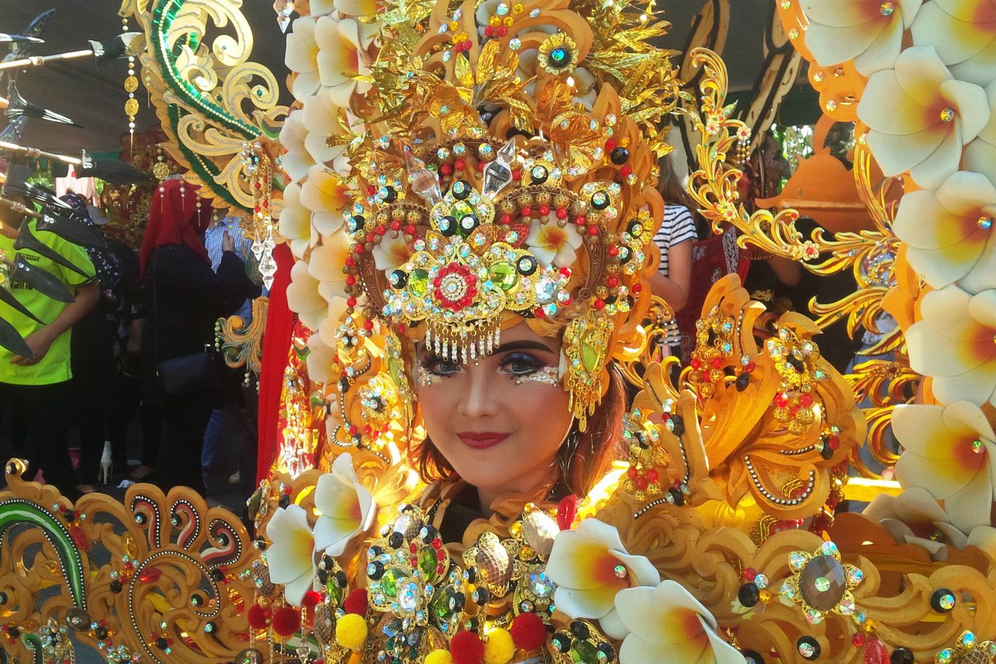 Peserta BEC Rela Bawa Beban Kostum Demi Senyum Penonton