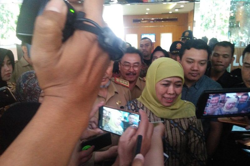 Dibesuk Khofifah, Dua Hari Lagi Risma Boleh Pulang?
