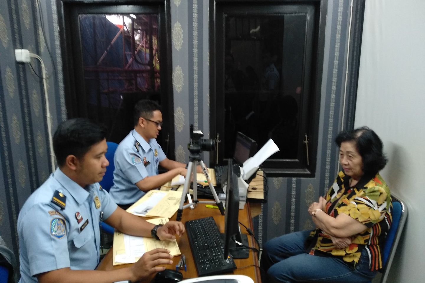 Enam Bulan Imigrasi Klas 1 Surabaya Tindak 65 WNA