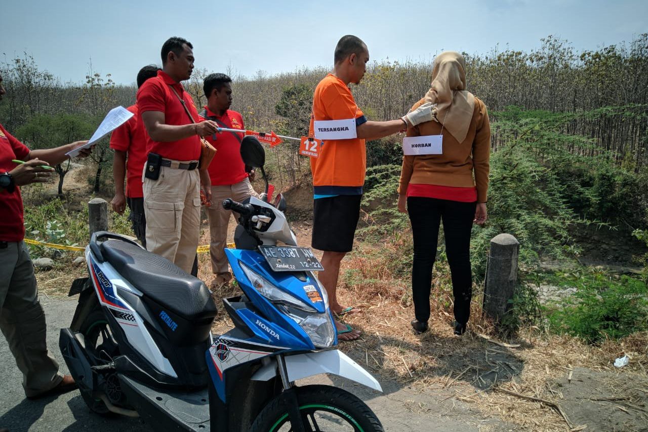 Polisi Lakukan Rekonstruksi Pembunuhan Perempuan Hamil di Ponorogo