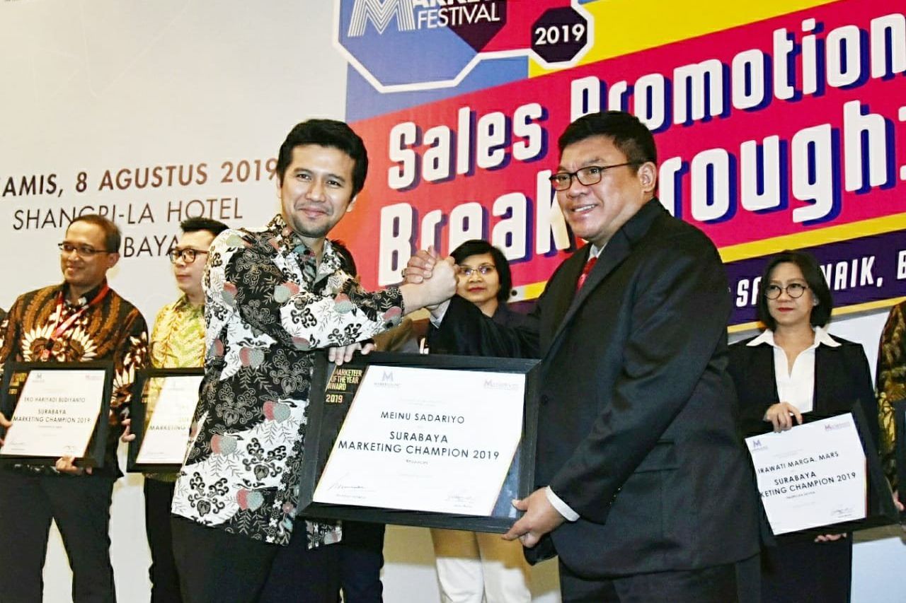 Petrokimia Gresik Terima Penghargaan dari Wagub Emil