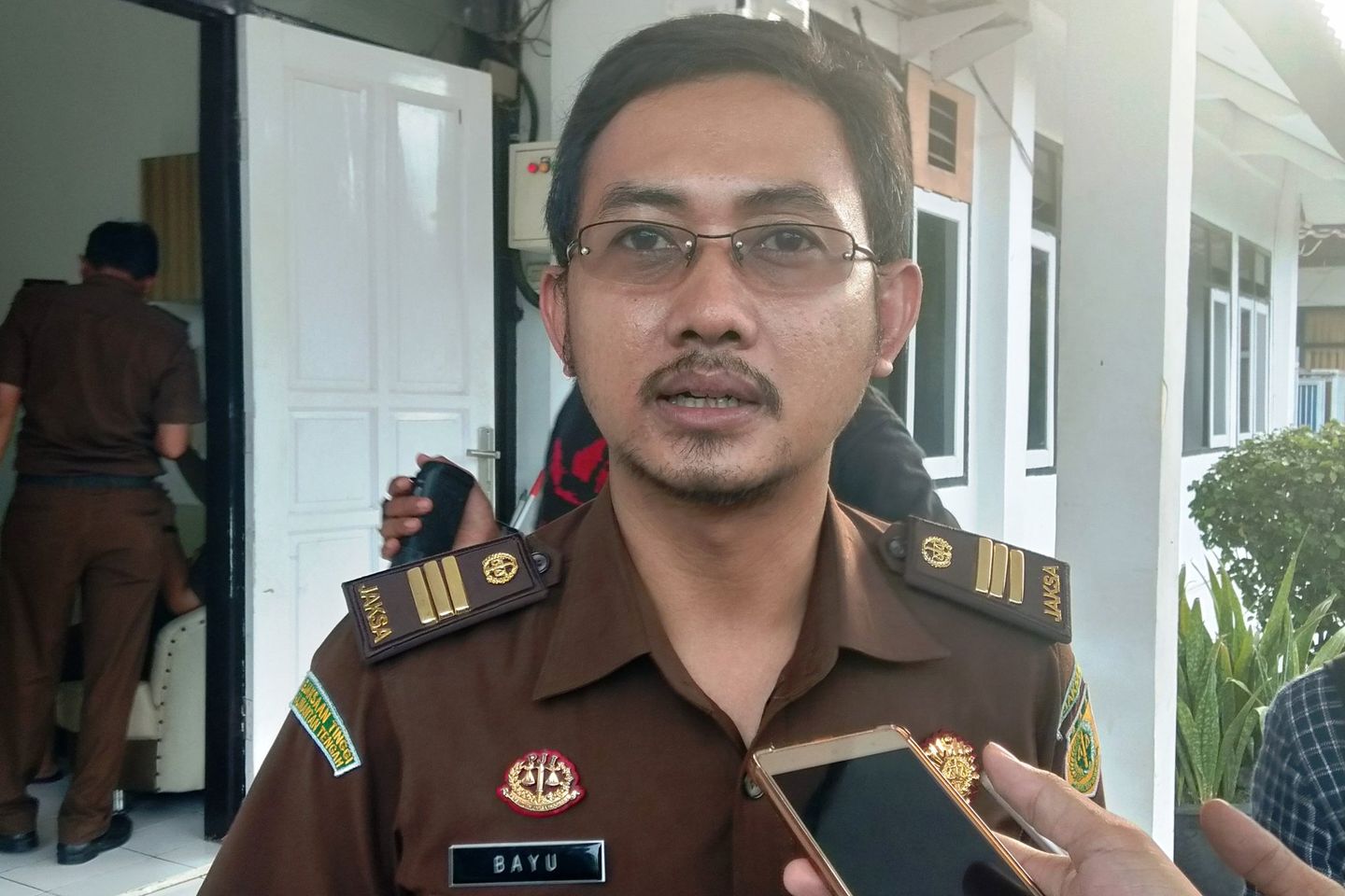 Setelah Mangkir Tujuh Kali, Sekda Gresik Penuhi Panggilan Kejari