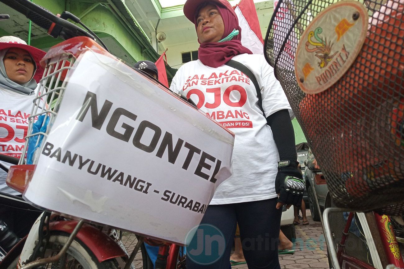 Tolak Perluasan Tambang, Warga Banyuwangi Bersepeda ke Surabaya Temui Khofifah