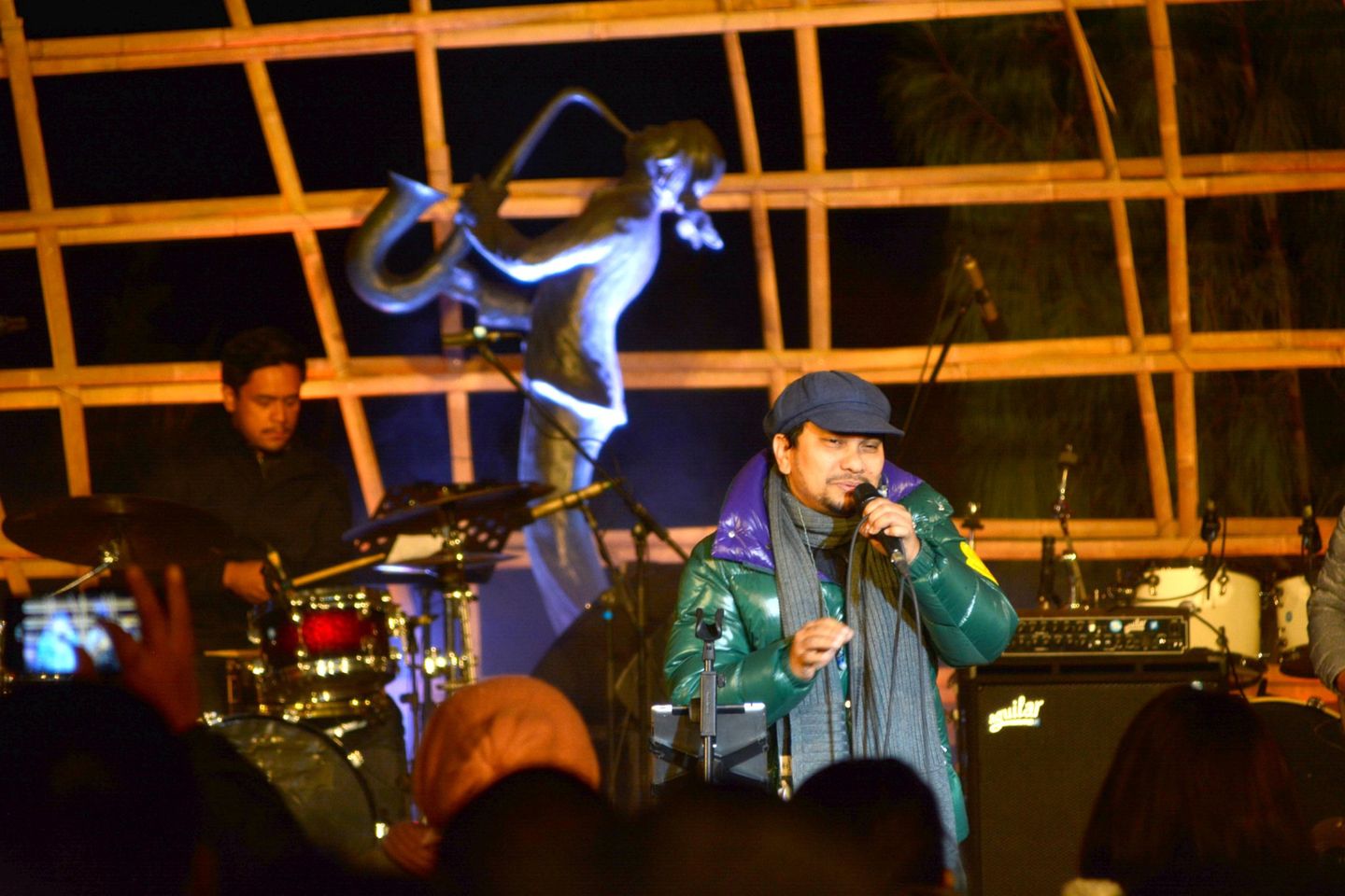 Penampilan Tompi dan Gugun Blues Shelter Hangatkan Jazz Gunung Bromo 2019