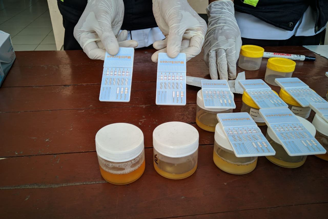 Polres Ponorogo Sidak Narkoba, 13 Sopir Diperiksa Urinenya