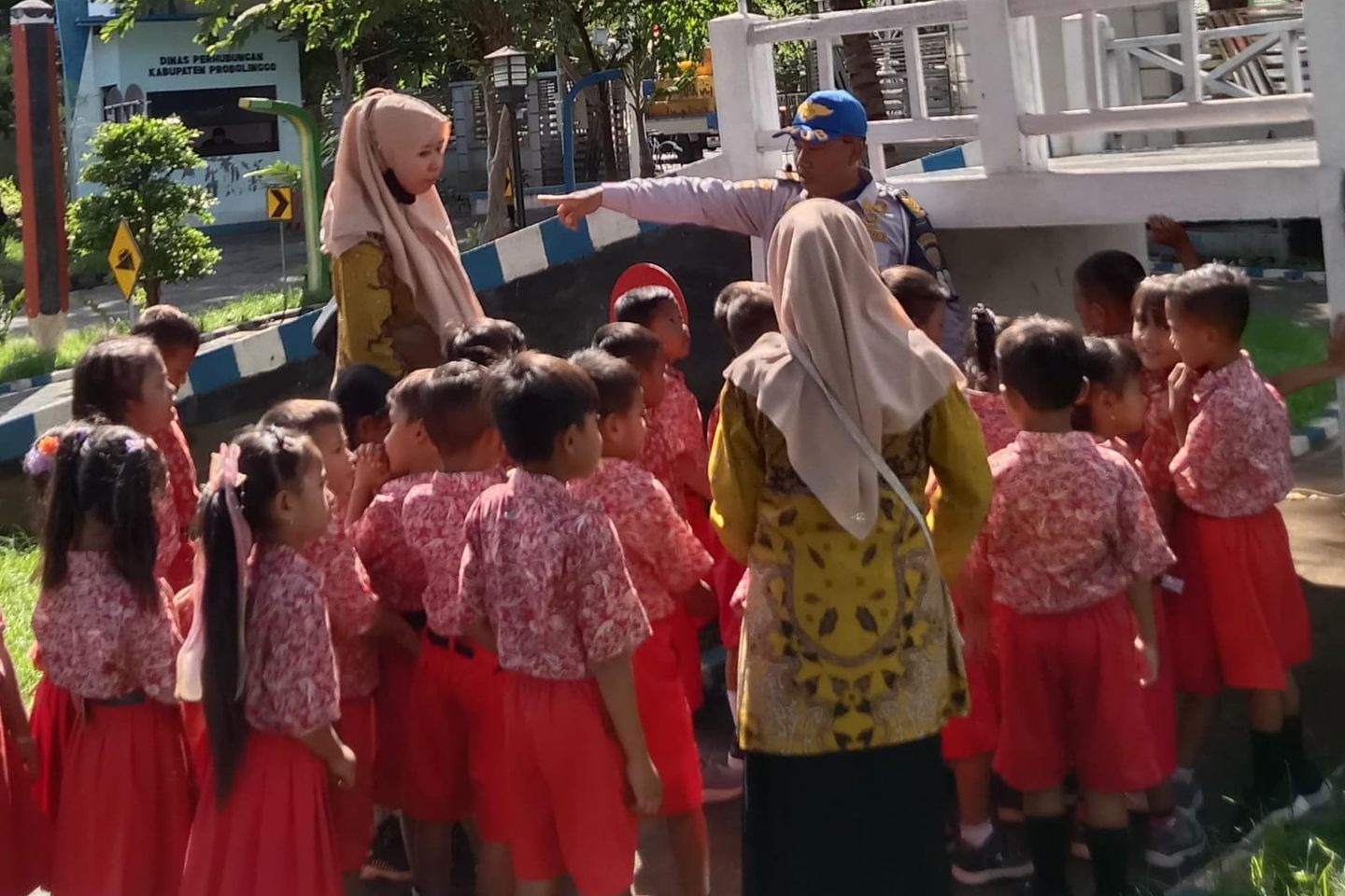 Dishub Kabupaten Probolinggo Beri Edukasi Berlalu Lintas untuk Anak-Anak
