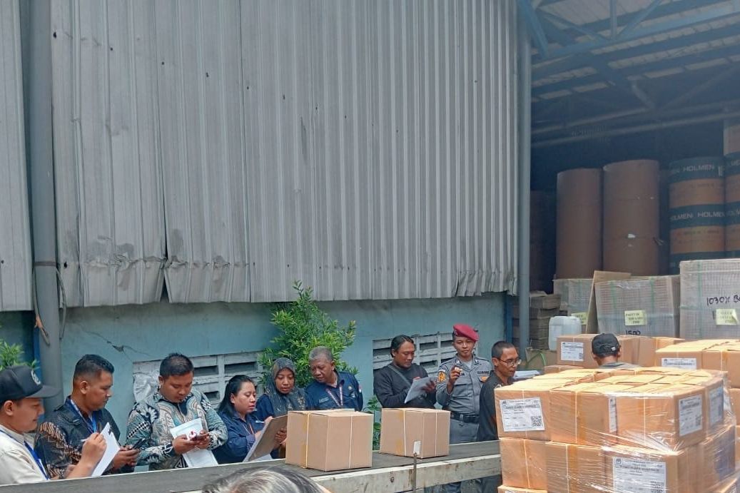 Surat Suara Pilgub Mulai Dikirim ke Banyuwangi, Surat Suara Pilbup Masih Dicetak