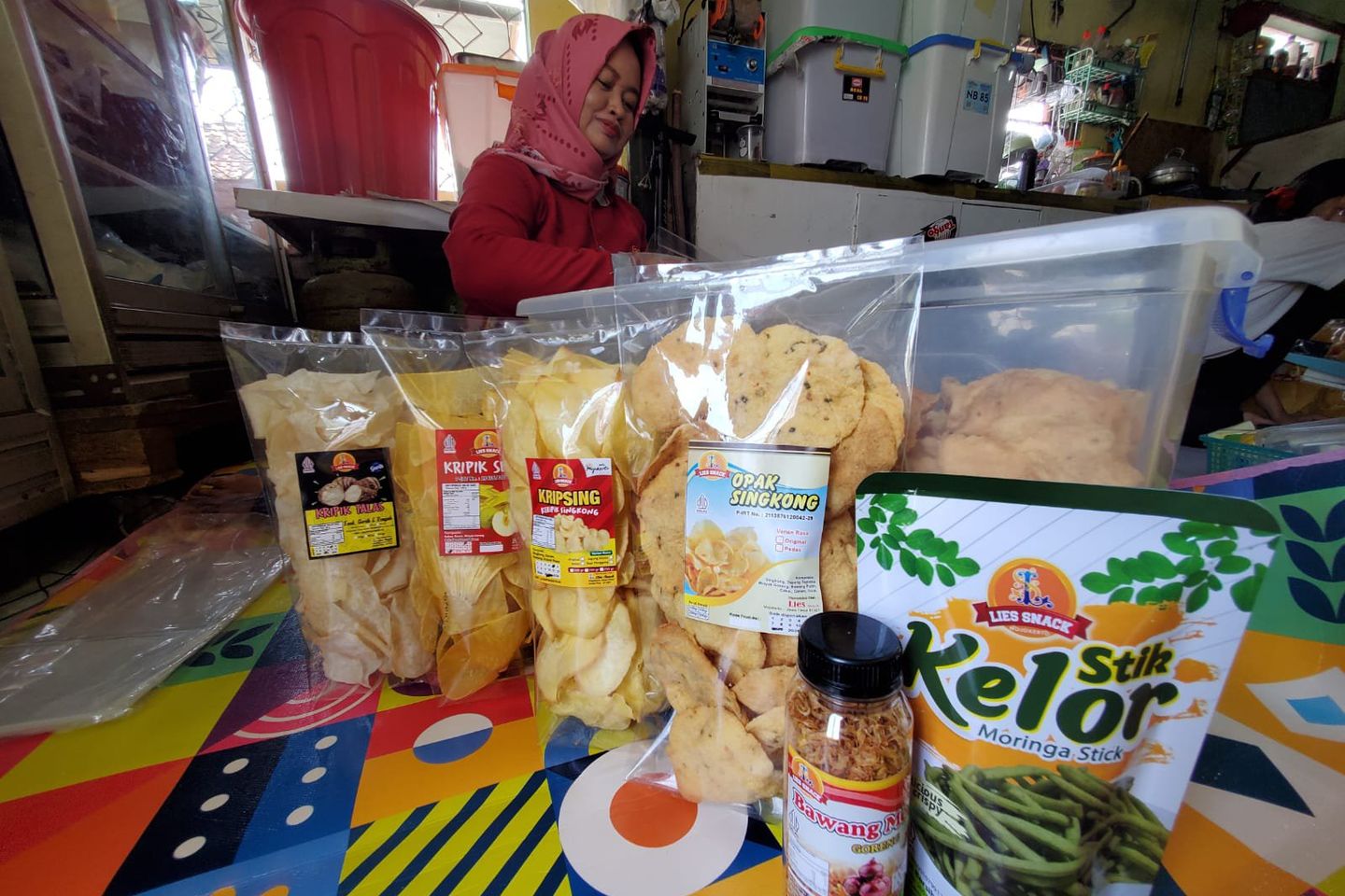 Pasutri di Kota Mojokerto Sukses Produksi Snack Berbahan Kelor dan Singkong