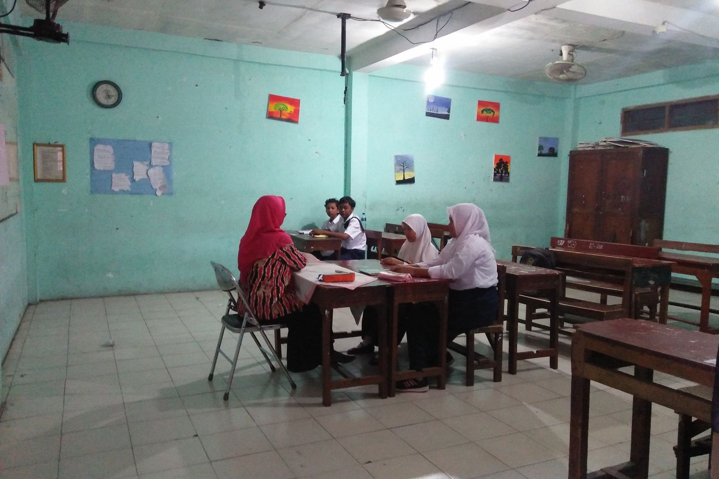 Dispendik Tambah Pagu Negeri, SMP Swasta Hanya Mendapat Segelintir Murid