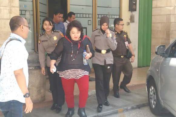 Kejari Tanjung Perak Eksekusi Notaris