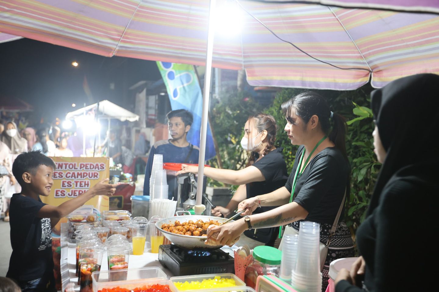 Menikmati Kuliner Khas Banyuwangi di Bazar Kampoeng Cungking