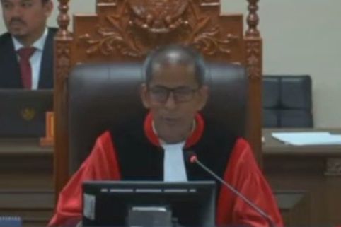 Ghofur-Firosya Tarik Gugatan Pilkada Lamongan di MK, Yuhronur-Dirham Tinggal Ditetapkan