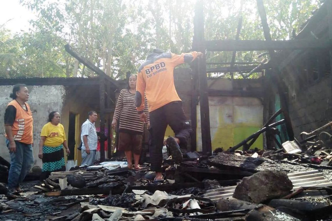 Rumah Pasutri Lansia di Situbondo Ludes Dilalap Api