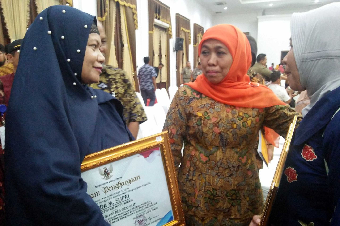 Khofifah Imbau Pemda Berikan Tunjangan Pendidikan 