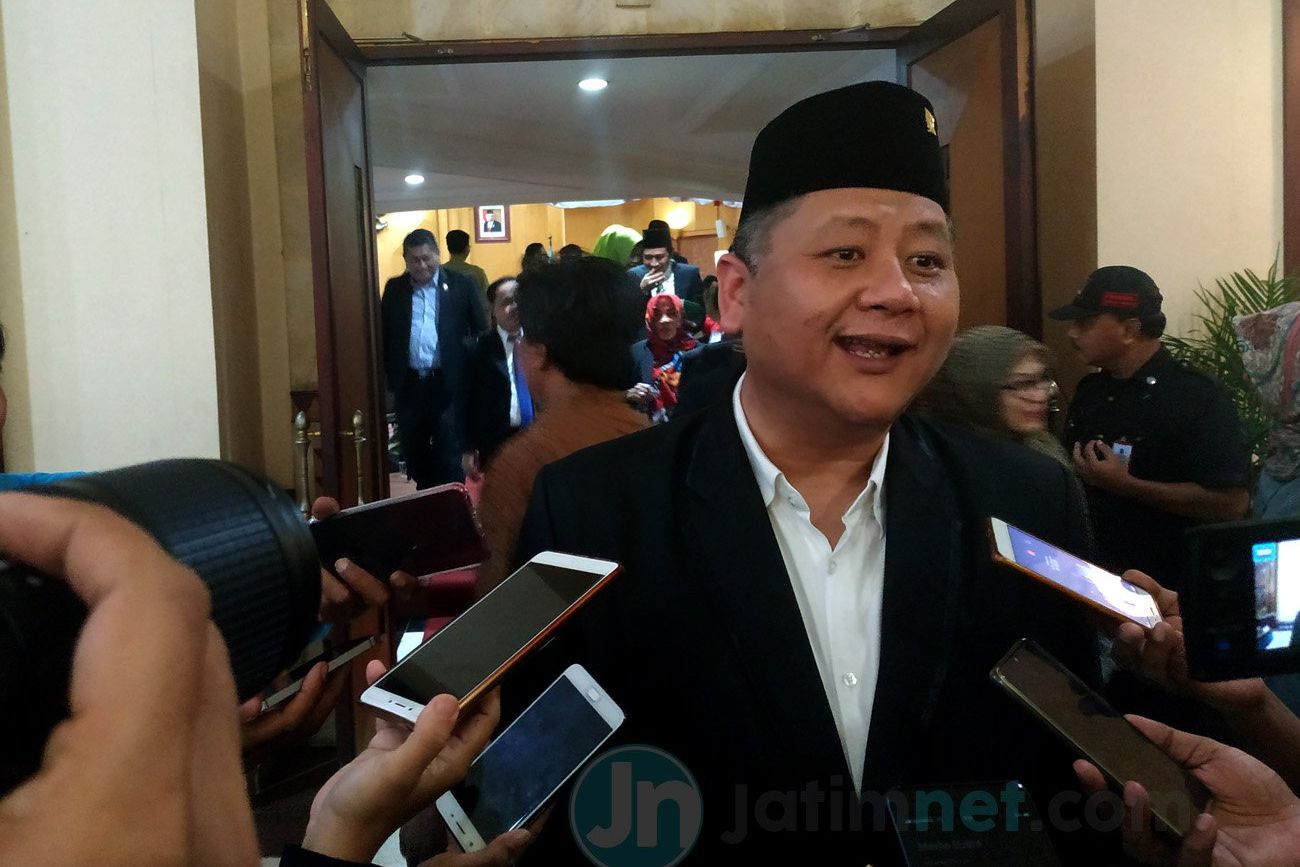 Pemkot Terjukan Satgas untuk Awasi Kawasan Rawan Pohon Tumbang