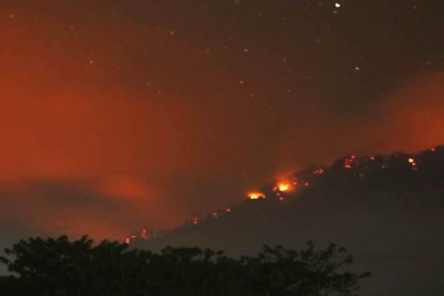Kebakaran di Raung Meluas, Pendaki yang Terjebak Ditemukan Selamat