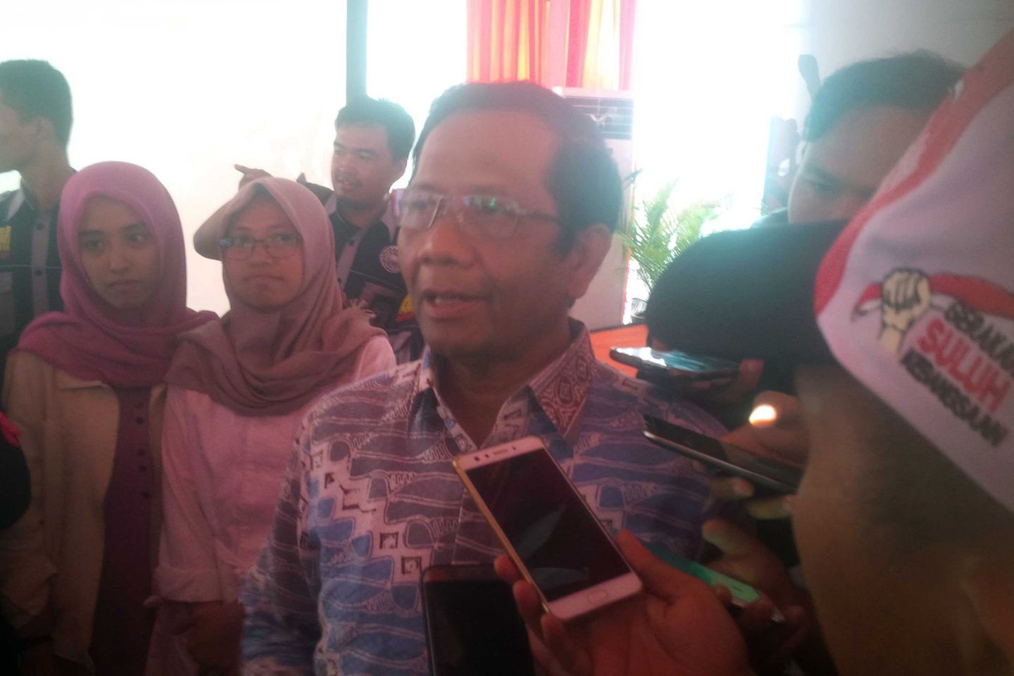 Mahfud MD Minta Semua Pihak Hentikan Produksi Hoaks