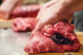 Terlalu Banyak Makan Daging Merah Sangat Buruk Bagi Kesehatan