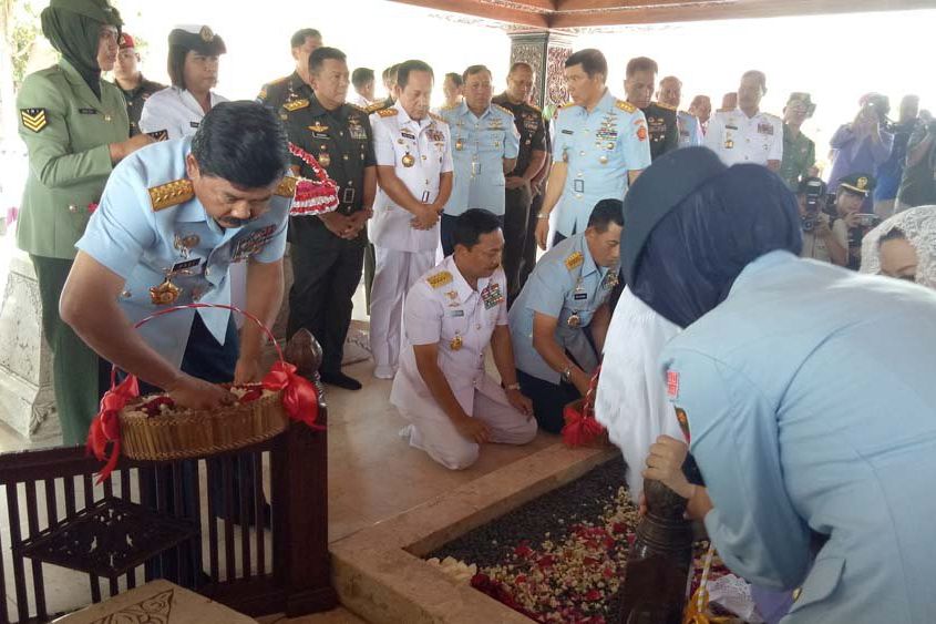 Panglima TNI Awali Ziarah Kebangsaan di Makam Bung Karno
