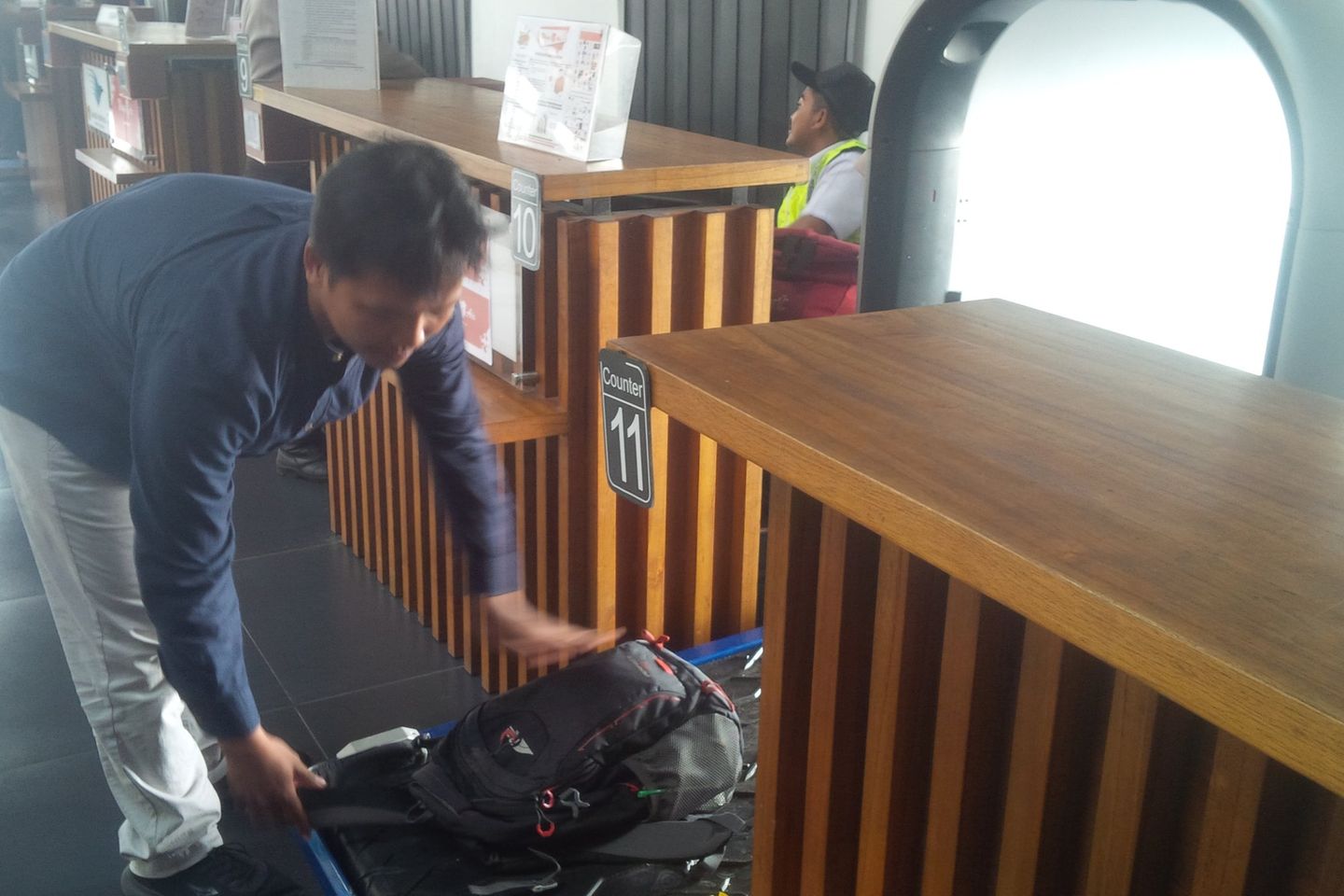 Pangkas Antre, Bandara Banyuwangi Sediakan Layanan Bagasi Mandiri