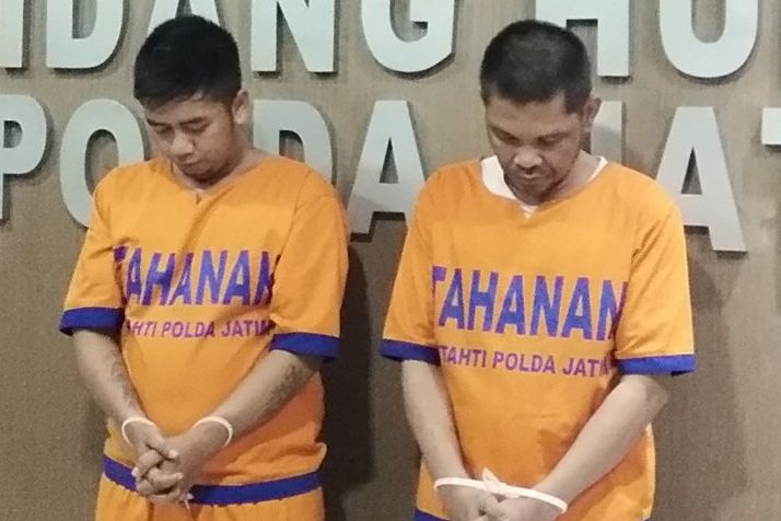 Catut Nama Perwira Polisi Via <em>Whatsapp</em>, Dua Penipu Dibekuk Polda Jatim