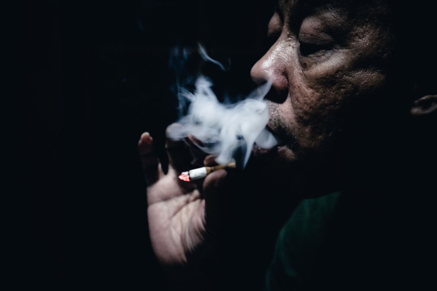 Lelaki Perokok Terlihat Cepat Tua