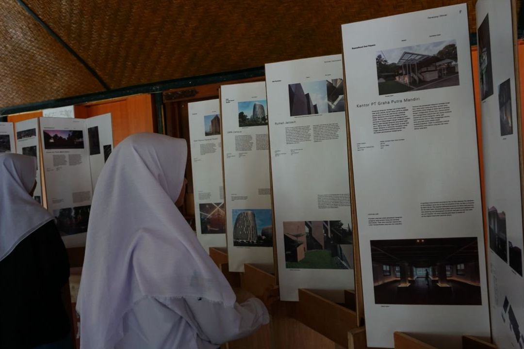 Geliat Arsitek Muda Banyuwangi Mewarnai Desain Lokal