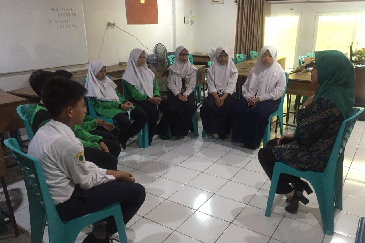 <em>Peer Buddy </em>Kikis Diskriminasi Siswa Disabilitas di Dalam Kelas