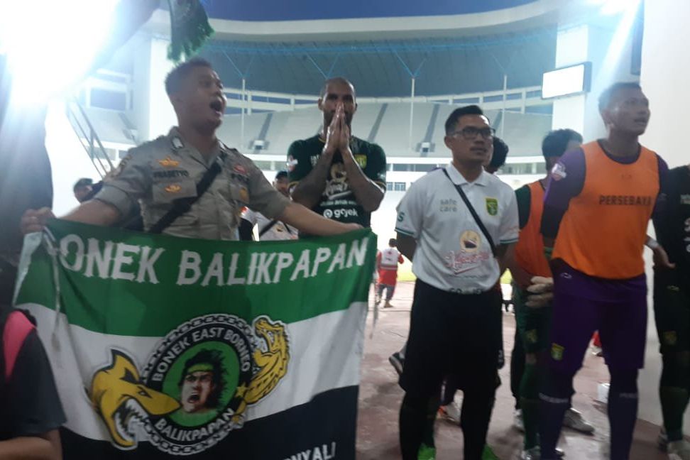 Bonek Militan dan Seri Rasa Kalah di Stadion Batakan