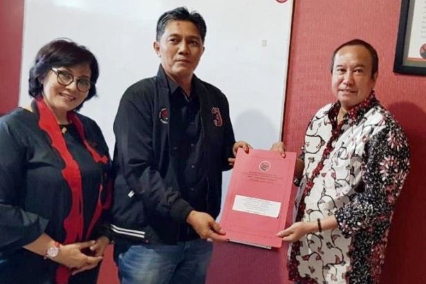 Haries Purwoko Ramaikan Bursa Pilwali Surabaya Lewat PDIP