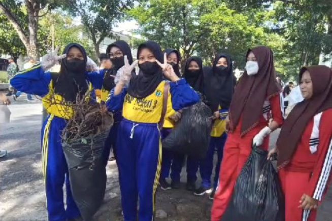 Hari Peduli Sampah, Pemkab Lamongan dan Forkopimda Bersih-Bersih Pasar Sidoharjo