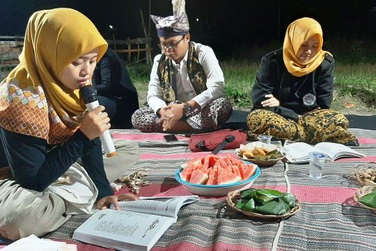 Perjuangan Kaum Milenial di Banyuwangi dalam Merawat Tradisi Mocoan Lontar Yusuf