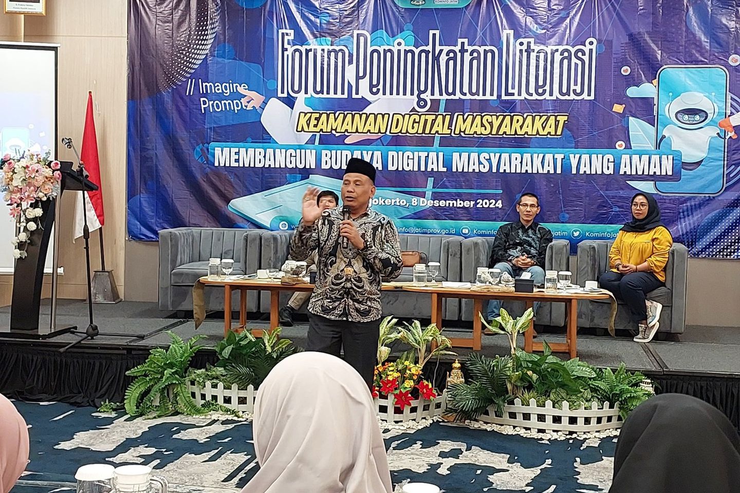 Ratusan Warga Mojokerto Ikuti Literasi Keamanan Digital, Ini Pesan Anggota DPRD Jatim Sumardi 