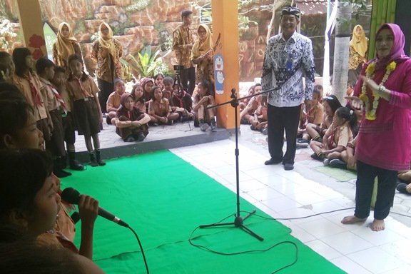 SDN Nambangan Lor 1 Madiun Wajibkan Siswanya Berbahasa Jawa