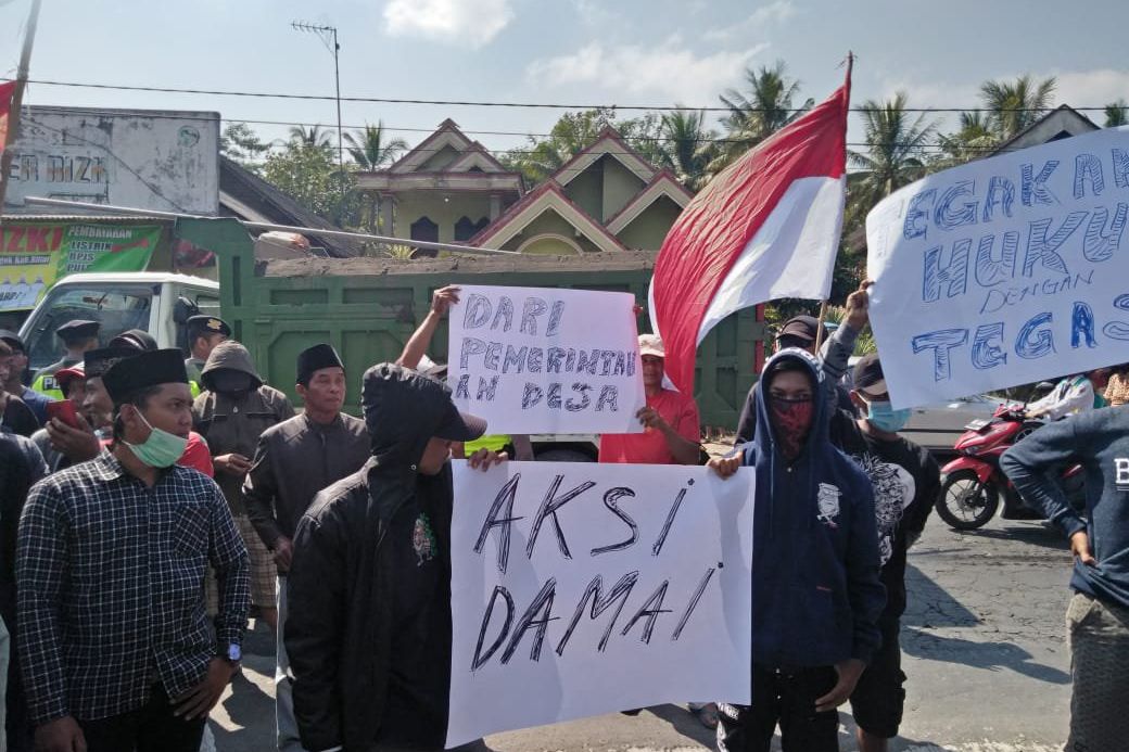 Diprotes Warganya, Kasun Sidomulyo Blitar Dinonaktifkan