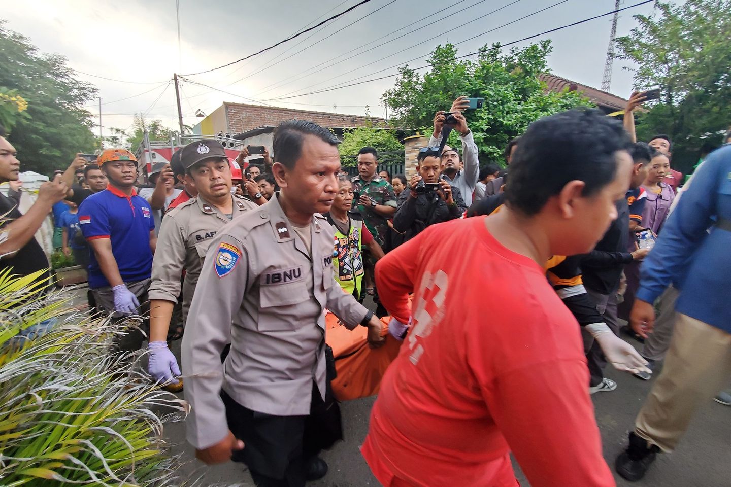 Warga Lansia Tewas Terbakar di Mojokerto, Polisi Temukan Botol Berisi Bensin