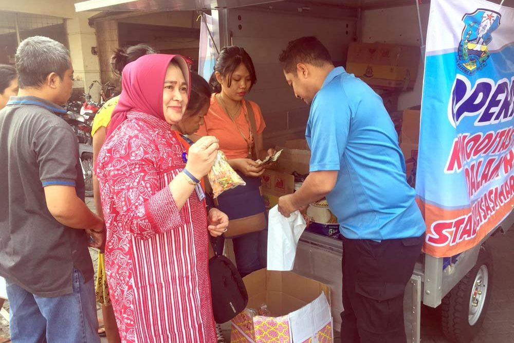 Disperindag dan Bulog Gelar Operasi Pasar Tekan Harga Cabai Rawit