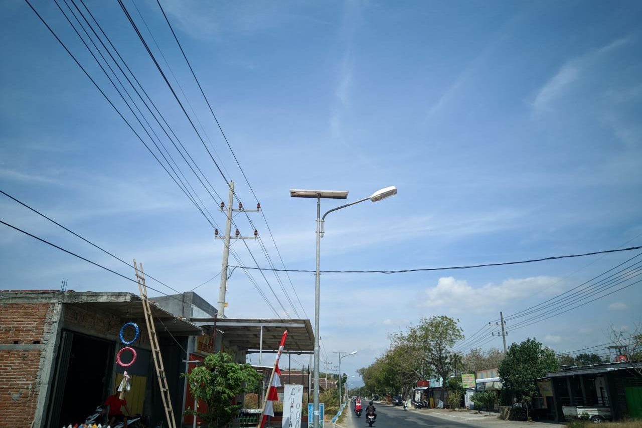 Ratusan PJU Tenaga Surya di Ponorogo Mati