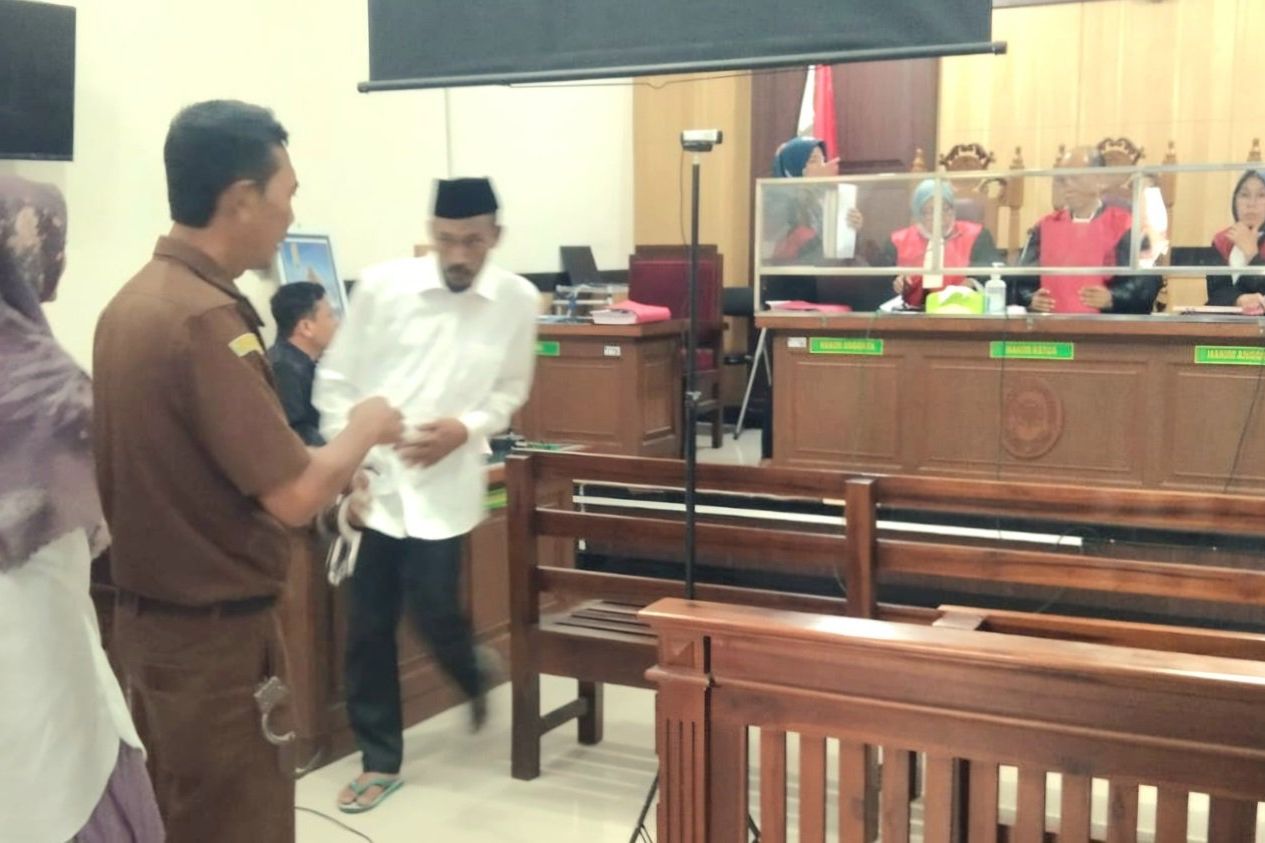 Mantan Kepala Desa Miliarder di Gresik Didakwa Penggelapan Aset Desa
