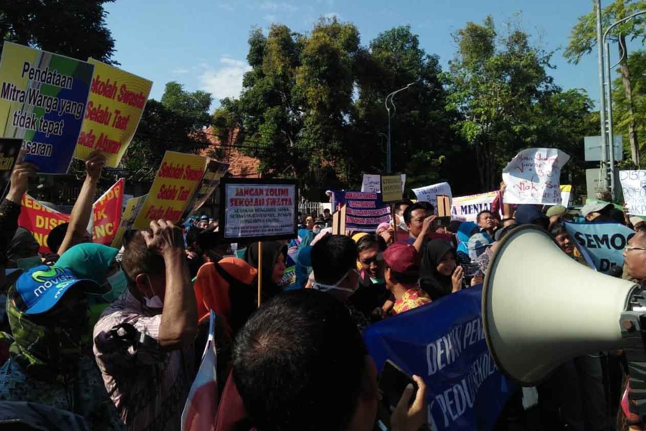 Seratusan Guru Sekolah Swasta Unjuk Rasa Sikapi PPDB Zonasi